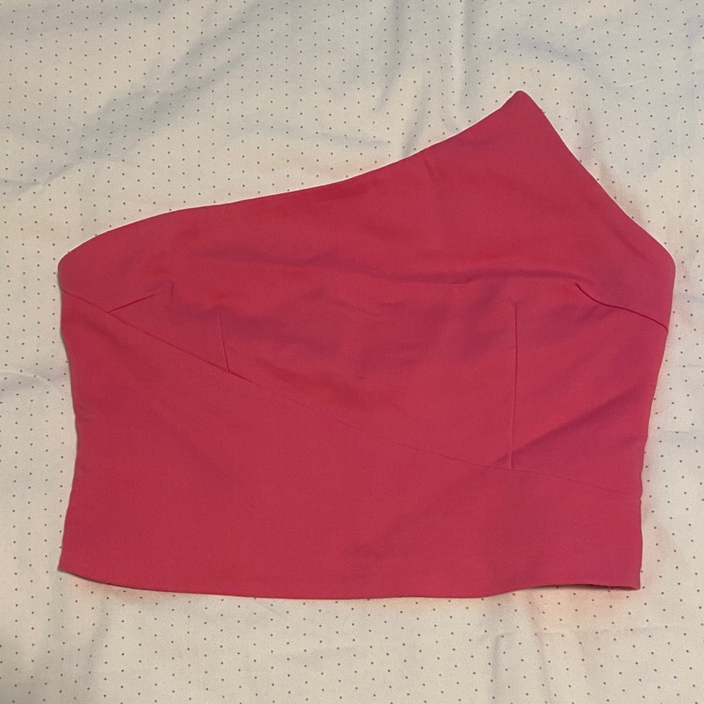 superdown Pink One-Shoulder Crop Top